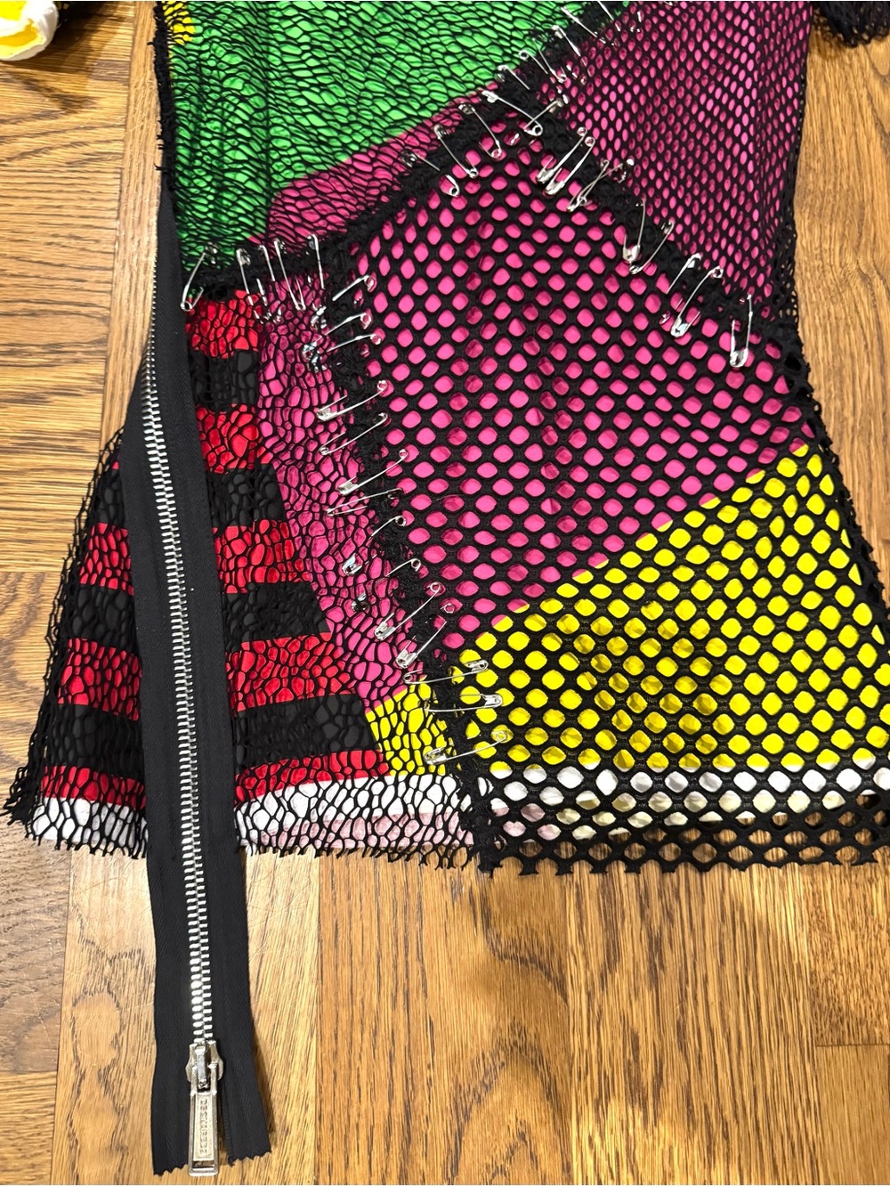 NWT - DSQUARED Green Yellow Black Mesh-Detail T-Shirt XS Luxury High Fashion - Picture 7 of 14